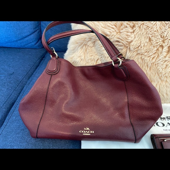 Authentic Coach Handbag w/ matching Wallet - Picture 2 of 6